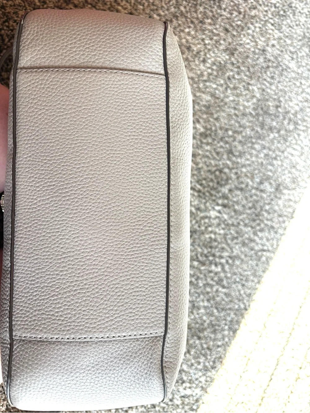 KATE SPADE Polly Women's Pebbled Leather Hobo Bag in Light Gray, EUC